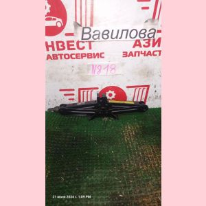 Домкрат Toyota Probox NCP50 2NZ-FE U441E -04A 2004 N818