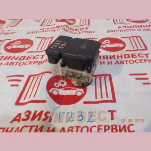 Блок ABS BMW 323i E90 N52B25A GA6HP19Z 2005 Г232