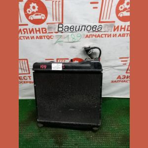 Радиатор двигателя Honda Fit GD1 L13A SWRA 2002 Z189