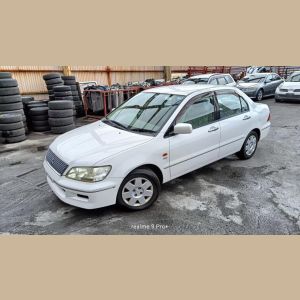 Решетка радиатора Mitsubishi Lancer CS2A 4G15 F1C1A1J5Z 2001 Z241