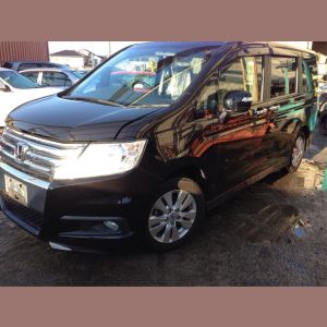 Рамка магнитофона Honda StepWGN RK5 R20A M2CA 2012 Г475