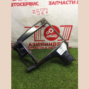 Рамка магнитофона Subaru Legacy BE5 EJ20-TT TV1B4YBDAB 2002 Z527