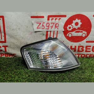 Габарит правый Nissan Wingroad WHNY11 QG18DE RE4F03B FQ40 1999 Z597