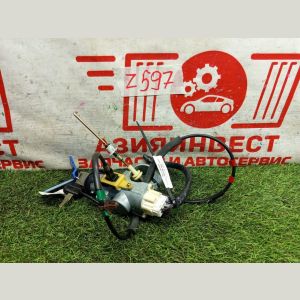 Замок зажигания Nissan Wingroad WHNY11 QG18DE RE4F03B FQ40 1999 Z597