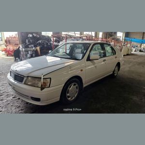 Ступица передняя левая Nissan Bluebird EU14 SR18DE RL4F03A FL38 1998 Z591