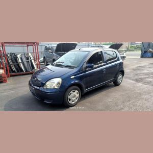 Капот Toyota Vitz SCP10 1SZ-FE U440E -02A 2002 Z702