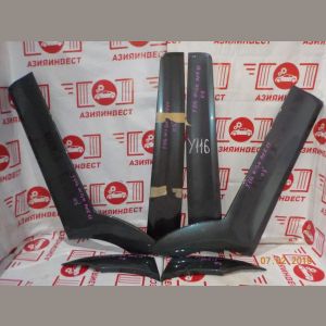 Молдинг Toyota Wish ANE11W 1AZ-FSE K110-02A 2003 У116