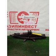 Домкрат Toyota Probox NCP55V 1NZ-FE C50F -01A 2005 N744