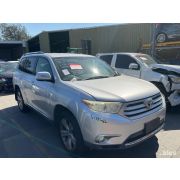 Решетка бампера Toyota Highlander GSU45 2GR-FE U151F -01B 2013 AU-1869