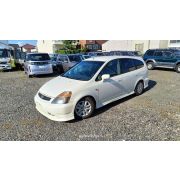 Подкрылок пластиковый передний правый Honda Stream RN3 K20A MRPA 2001 Z42