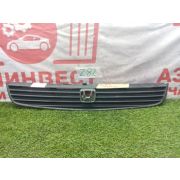 Решетка радиатора Honda Domani MA5 B18B 1993 Z82