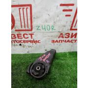 Подушка ДВС правая Mazda Demio DW5W B5-E FNC119090E 1999 Z40