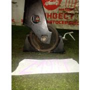 Подушка ДВС передняя Nissan Liberty RM12 QR20DE RE0F06A FP54 2004 Z197