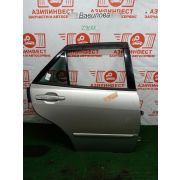 Дверь задняя правая Toyota Altezza Gita JCE10W 2JZ-GE A650E B01B 2001 Z96