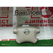 Подушка безопасности водителя Nissan Liberty RM12 QR20DE RE0F06A FP54 2001 Z106