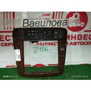 Рамка магнитофона Nissan Liberty RM12 QR20DE RE0F06A FP54 2001 Z106