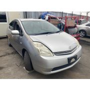 Капот Toyota Prius NHW20 1NZ-FXE P112 -01A 2004 L187