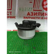 Мотор отопителя Toyota Rav4 ZSA42 3ZR-FE K111 -02A 2015 AU-2127