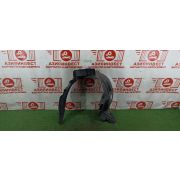 Подкрылок пластиковый передний левый Nissan X-Trail NT30 QR20DE RE4F04B FT44 2001 Z324