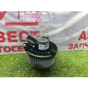 Мотор отопителя Toyota Vitz NSP130 1NR-FE K411 -02A 2012 Z338