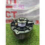 Мотор отопителя Toyota Wish ZNE10G 1ZZ-FE U341E -01A 2006 Z342