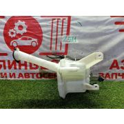 Бачок омывателя передний Toyota Vitz KSP130 1KR-FE K410 -01A 2011 Z341