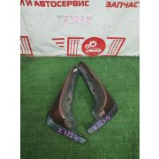 Брызговики задние комплект Nissan Liberty RM12 QR20DE RE0F06A FP54 2003 Z327