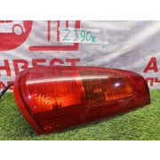 Фонарь стоп-сигнала правый Nissan Serena PC24 SR20DE RE0F06A FP57 2000 Z390