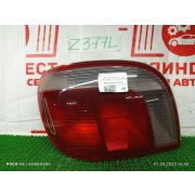 Фонарь стоп-сигнала левый Toyota Vitz SCP10 1SZ-FE U440E -02A 2000 Z377
