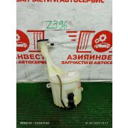 Бачок омывателя передний Toyota Platz SCP11 1SZ-FE U440E -02A 2000 Z396