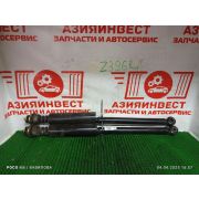 Амортизаторы задние комплект Toyota Platz SCP11 1SZ-FE U440E -02A 2000 Z396