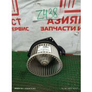 Мотор отопителя Nissan Cube AZ10 CGA3DE RE4F03B FQ32 2001 Z438