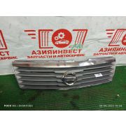 Решетка радиатора Nissan Liberty RM12 QR20DE RE0F06A FP54 2002 Z443