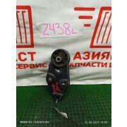 Подушка ДВС левая Nissan Cube AZ10 CGA3DE RE4F03B FQ32 2001 Z438