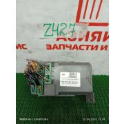 Коробка предохранителей салона Honda Stream RN1 D17A SLXA 2003 Z427