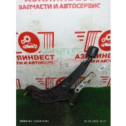 Рычаг передний нижний правый Nissan Liberty RM12 QR20DE RE0F06A FP54 2002 Z443