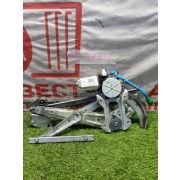 Стеклоподъемник передний правый Subaru Forester SG9 EJ25 TY755XF7BA 2007 AU-2158