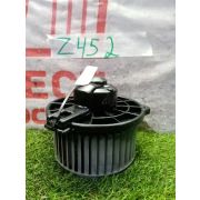 Мотор отопителя Toyota Wish ZNE10G 1ZZ-FE U341E -01A 2006 Z452