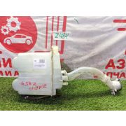 Бачок омывателя передний Toyota Wish ZNE10G 1ZZ-FE U341E -01A 2004 Z454