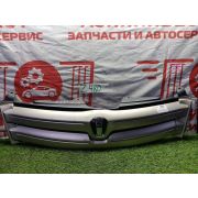Решетка радиатора Toyota Ist NCP61 1NZ-FE U340E -02A 2002 Z480
