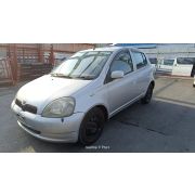 Капот Toyota Vitz SCP10 1SZ-FE U440E -02A 2001 Z558