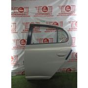 Дверь задняя левая Toyota Platz SCP11 1SZ-FE U440E -02A 2001 Z583
