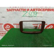 Рамка магнитофона Toyota Raum EXZ10 5E-FE A244L -01A 2002 Z509