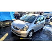 Радиатор кондиционера Honda Fit GD1 L13A SWRA 2002 V562