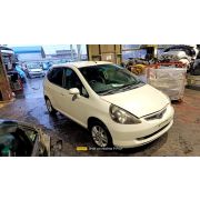 Радиатор кондиционера Honda Fit GD1 L13A SWRA 2002 V572