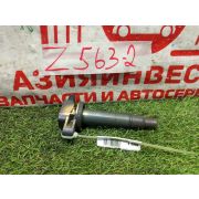Катушка зажигания Toyota Corolla Runx NZE121 1NZ-FE U340E -05A 2002 Z563-2