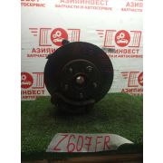 Ступица передняя правая Nissan Cefiro A33 VQ20DE RE4F04B FN44 2002 Z607