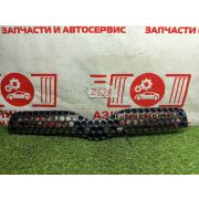 Решетка радиатора Toyota Vitz SCP10 1SZ-FE U440E -02A 1999 Z628