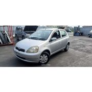 Привод передний левый Toyota Vitz NCP15 2NZ-FE U441F -02A 2000 Z701